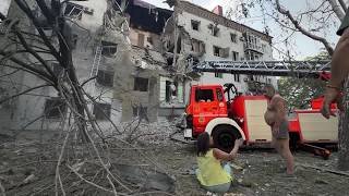 Mother awaits rescue of daughter after Zaporizhzhia strike