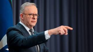‘As if it never happened’: Journalists ignoring Albanese’s comments about Kylie Minogue