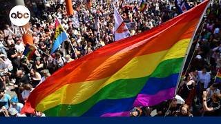 1 dead, 17 injured after car drives into crowd at Berlin's LGBTQ+ march