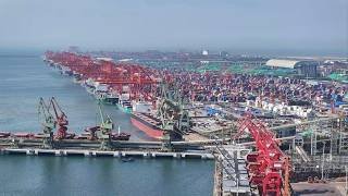 Live: Megastructures in the sea – Maritime transport of 5,000-tonne caissons at Rizhao Port