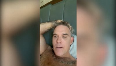 Robbie Williams breaks silence after viral World Cup video