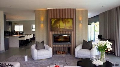 This South African coastal home masters holiday design