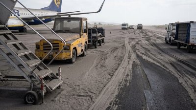 Catania Airport in Italy Resumes Operations Following Ash Fallout from Etna