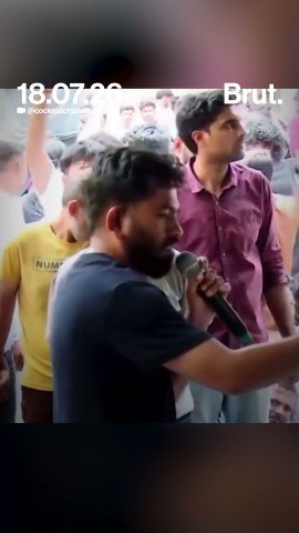 Woman throws ink at CJP founder Abhijeet Dipke at Jantar Mantar