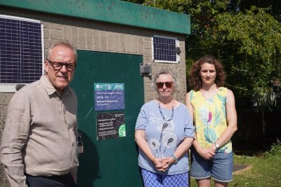 Liberal Democrat East Hampshire parliamentary candidate Dominic Martin and Lib Dem Cllr Ginny Boxall talk about water supply issues in Alton