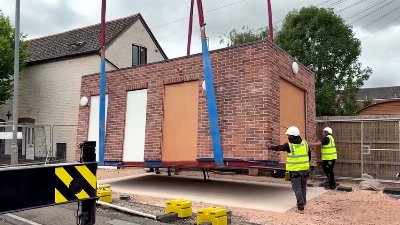 Watch Wellington's new public conveniences being put into place in Longforth Road.