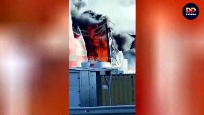 Imágenes de un enorme incendio tras el ataque de drones ucranianos a un almacén logístico cerca de Moscú