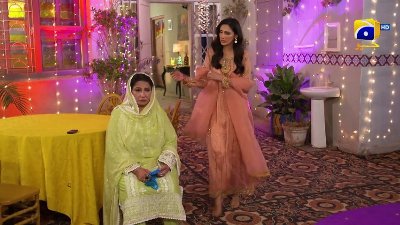Girhein Episode 77 - [Eng Sub] - Haris Waheed - Sehar Afzal - Hashaam Khan - 8th December 2024